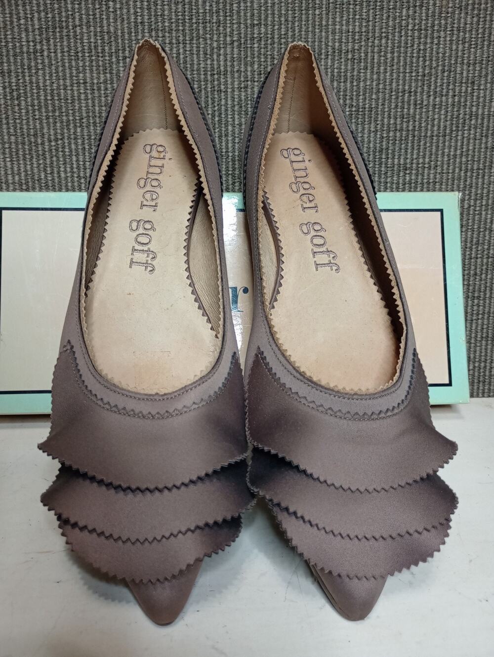 Ginger Goff Women’s Flats Shoe Brown Nylon Imperio Ruffle Size 11